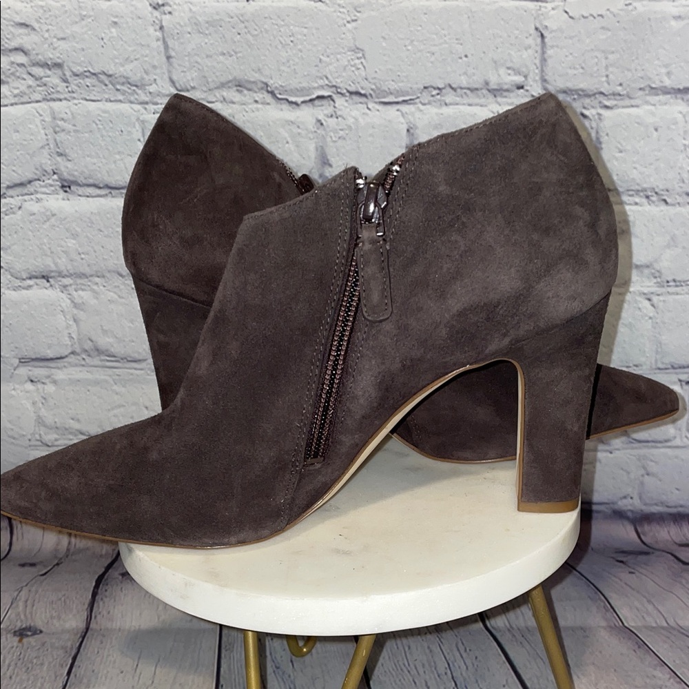 Cole Haan Dark Brown Suede Heeled Boots Sz 8 NWOB - Picture 4 of 10